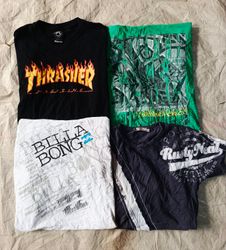 Vêtements de surf et t-shirts graphiques vintage.