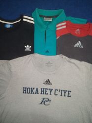 Magliette con marchio Adidas