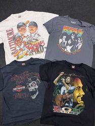 VINTAGE T SHIRTS