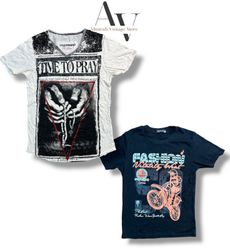 Schöne bedruckte T-Shirts