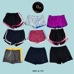Shorts Y2K Nike com Logo | Vibe Clássica dos Anos ..