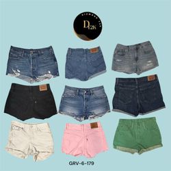 Shorts Retro Levi’s Y2K | Vibração Clássica em Jea..