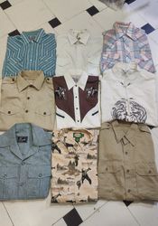 11 Mixed Vintage Shirts –