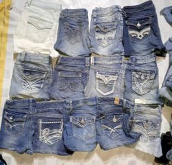 AL MOST FAMOUS UND ANDERE MARKEN MINI MICRO SHORTS..
