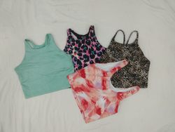 IQ0190 Sports Crop Tops - 10 Pieces