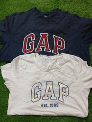 Gap t-shirts