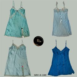 Abito in satin blu Y2K | Sognante e Minimalista (G..