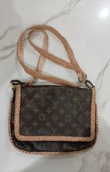 Y2K Bags like Chanel, Gucci, Louis Vuitton, etc.