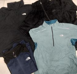 CZ0274 Vestes en polaire The North Face - 12 pièce..