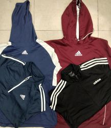 CZ0275 Sweatshirts et vestes de survêtement Adidas..
