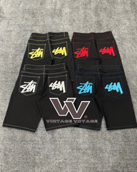 Shorts en denim brodés au style retravaillé Stüssy..