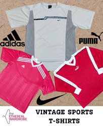 Camisetas deportivas vintage que incluyen Nike, Ad..