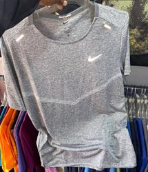 Nike T-Shirts B-002