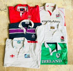 Mélange de t-shirts de rugby vintage clu..