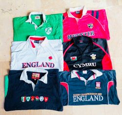 Mix de t-shirts de rugby vintage en vrac..