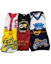 Gemischte Vintage-Basketball- und Baseball-T-Shirt..