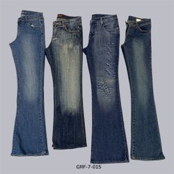 Icon Fit | 2000er Jahre Flared Jeans mit..