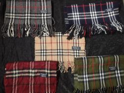 schöner Farb Burberry Schal