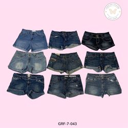Retro Tease | Authentische Y2K Mini Hosen (GRF-7-0..