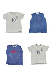 Mix aus Marken-T-Shirts