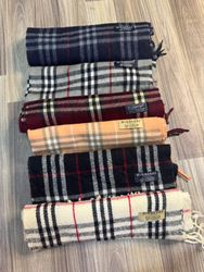 Cachecóis Burberry