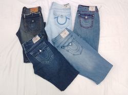 CR4547 True Religion Men's Jeans