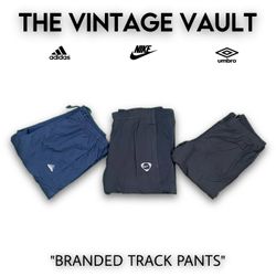 Pantaloni sportivi con marchio