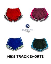 Nike Pantaloni Corti da Track - EV0694