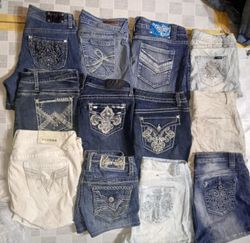 NO BOUNDARIES AND OTHER BRAND MINI MICRO SHORTS (M..