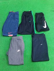 Pantaloni Nike