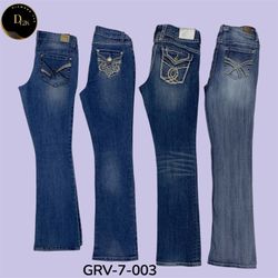 Blue Flared Jeans – Timeless Fit, Effortless Style..