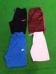 Pantaloni Nike