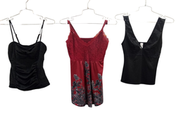 Romantic tops -10p -14/7/25