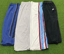 NIKE | TRACKPANT | 305