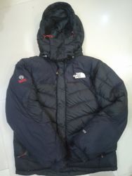 Les doudounes The North Face