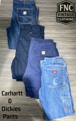Carhartt e pantaloni Dickies FNC317