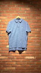 camisetas con cuello tipo polo