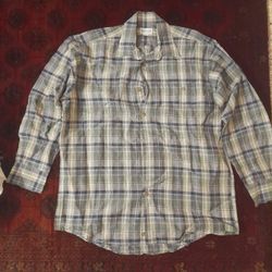 Burberry shirt p34B48
