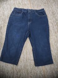 Pantaloni corti non di marca per donne