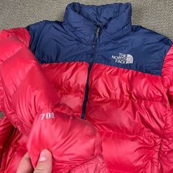 700,800 The North Face Puffers