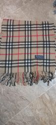Burberry scarve