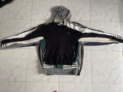 Lacoste sweatshirt