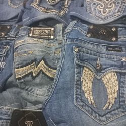 Sexy shorts [26J25]