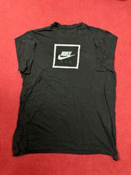 Adidas Nike T-Shirts in tollen verschiedenen Farbe..