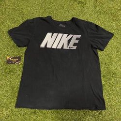 T-shirt Nike