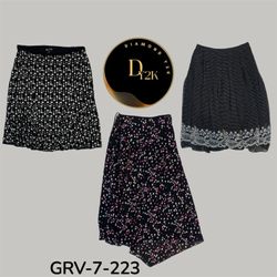 Saia de Poli Vintage com Bolinhas – Vibes dos Anos..