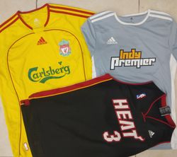 CT1034 T-shirts imprimés de sport Adidas Mix
