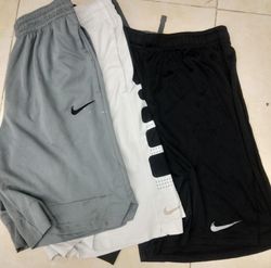 CT1072 Pantaloni Sportivi Stilosi da Uomo Nike