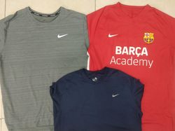 CT1056 Nike Sport T-Shirts