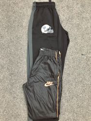 本物のヴィンテージNikeトラックパンツ